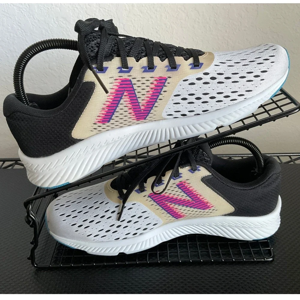 New Balance DynaSoft DRFT v2 Womens 8.5 Running Shoes White Pink WDRFTRW1